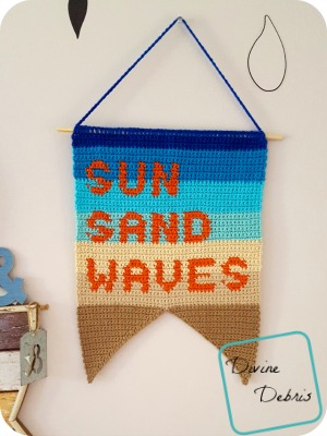 Sun, Sand, and Waves wall hanging free crochet pattern by DivineDebris.com