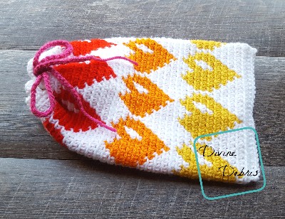 Valentine's Heart Bag crochet pattern by DivineDebris.com