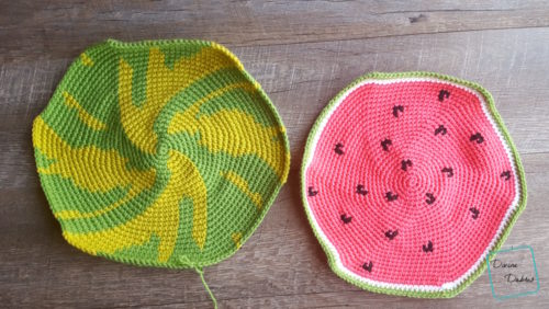 Watermelon Pillow free crochet pattern by Divinedebris.com Watermelon Pillow free crochet pattern by Divinedebris.com