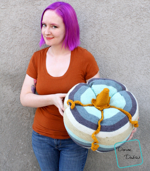 Big Ol' Pumpkin free crochet pattern by DivineDebris.com