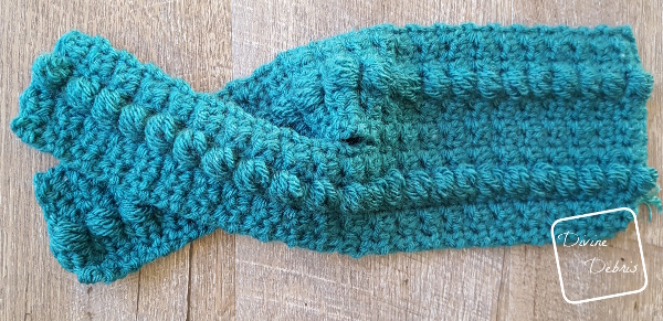 Ashley Headband free crochet pattern by DivineDebris.com