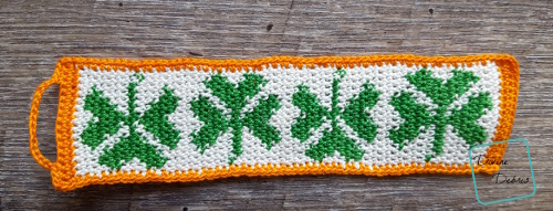 Shamrock Bracelet free crochet pattern by DivineDebris.com