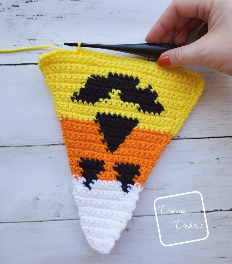 Candy Corn-o-Lantern free amigurumi pattern by DivineDebris.com