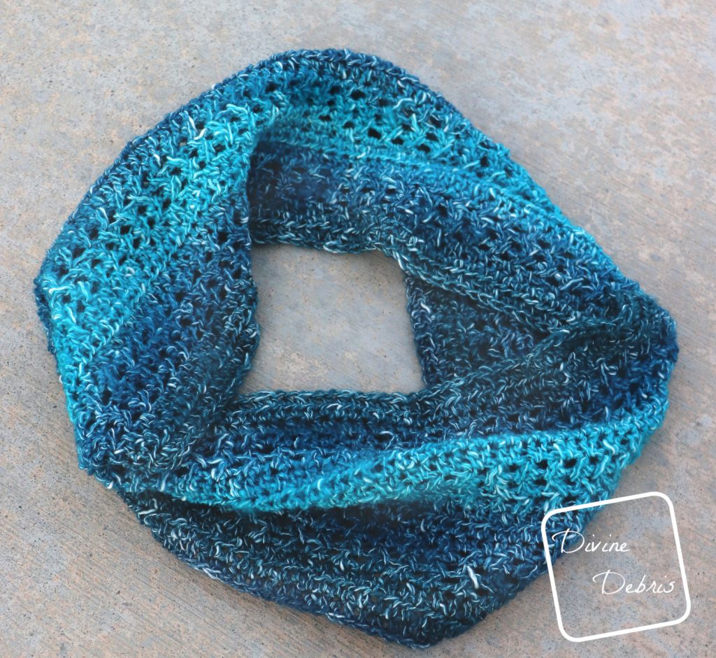 The Sherbet Cowl free crochet pattern by DivineDebris.com