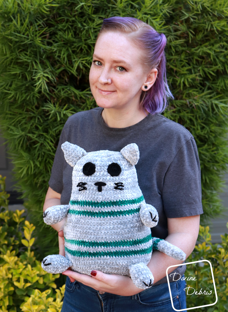 Rebel Cat Amigurumi free crochet pattern by DivineDebris.com