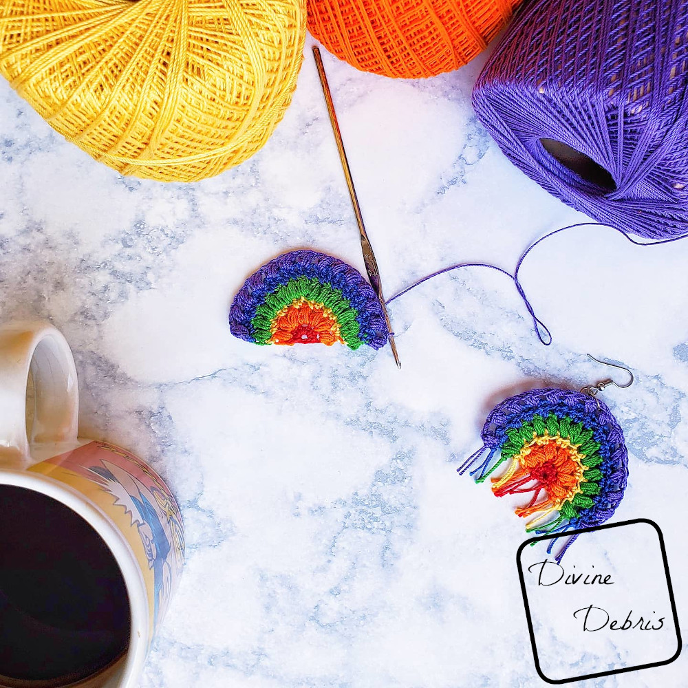 Learn to make the Puff Rainbow Earrings, an easy and fun crochet thread accessory, from a free crochet pattern on DivineDebris.com