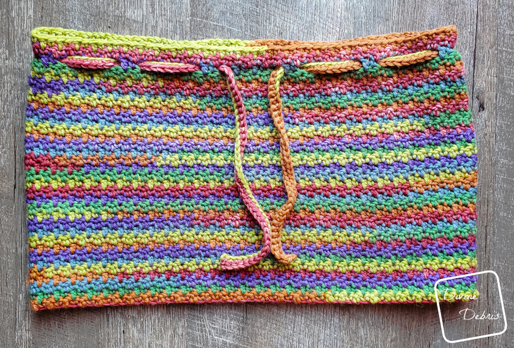 Kelsey Cowl free crochet pattern by DivineDebris.com