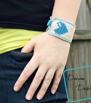 Heidi Bracelet free crochet pattern by DivineDebris.com