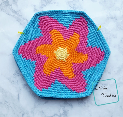 Starburst Purse free crochet pattern by DivineDebris.com