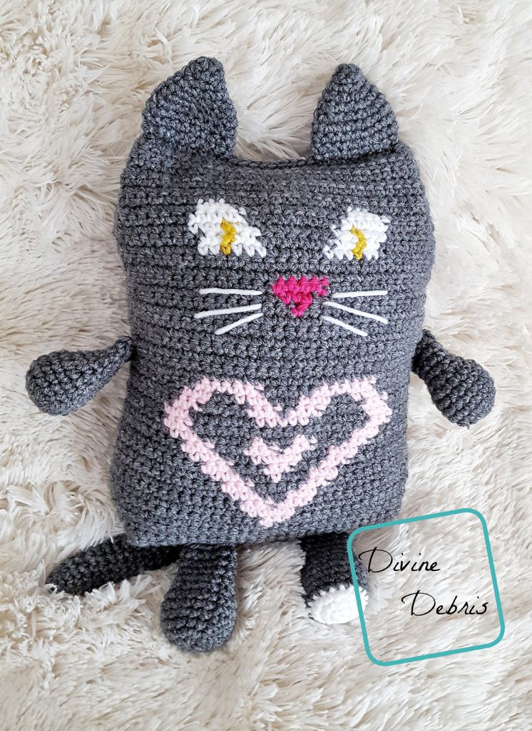 Sweetheart Cat Ami free crochet pattern by Divine Debris