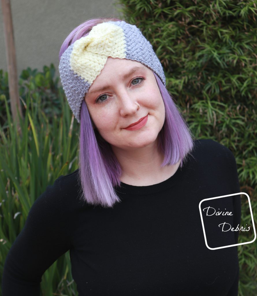 Learn to make the Whitney Headband, a crochet headband using the simple linen stitch combination, from a free crochet pattern on DivineDebris.com