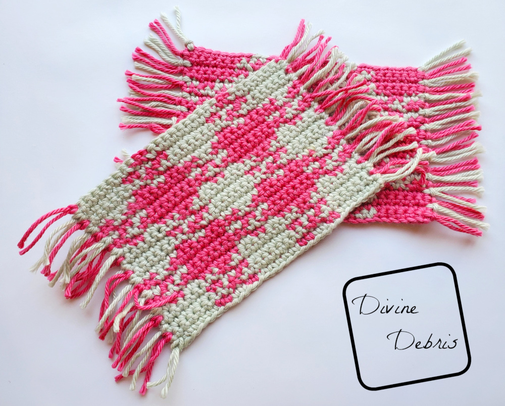 Learn to make the Pretty in Gingham Mug Rug, a fun and interesting tapestry crochet design, from a free crochet pattern by DivineDebris.com